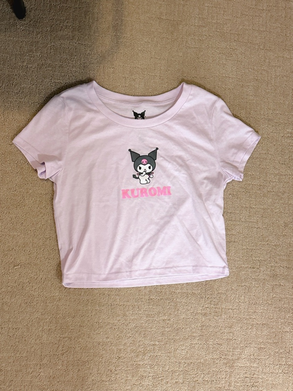 Very rare!!! Kuromi by Sanrio licensed pink graphic crop tee